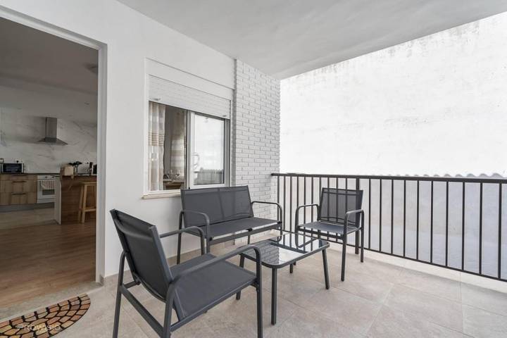 Gîte pour 5 personnes, avec jardin et terrasse à Burriana - 4