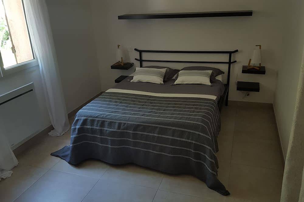 Apartamento entero, Detached 30 m2 T2 apartment in villa with swimming pool in Mandelieu-la-Napoule, Region de Cannes