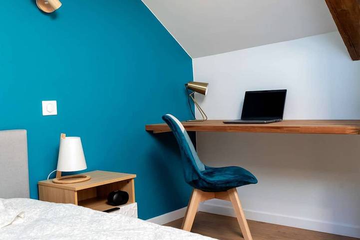 Entire apartment, L'azimut de Châtel-Guyon ★1 bedroom ★Wifi in Châtel-Guyon, Volcans d'Auvergne Regional Nature Park