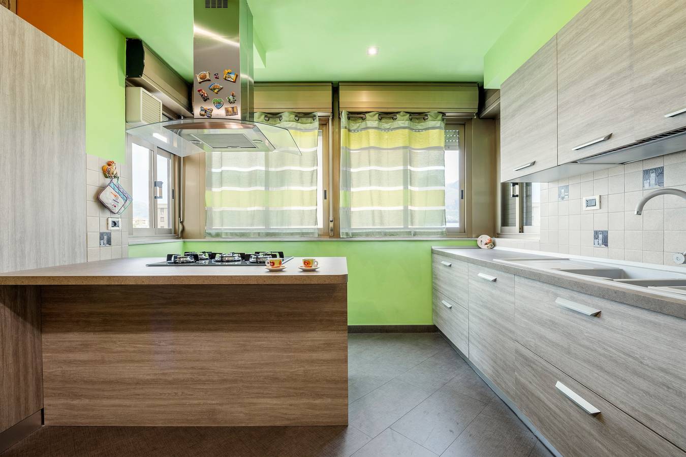 Apartamento entero, Apartamento 'Guest House Conca D'Oro' con balcón, Wi-Fi y aire acondicionado in Palermo, Provincia de Palermo