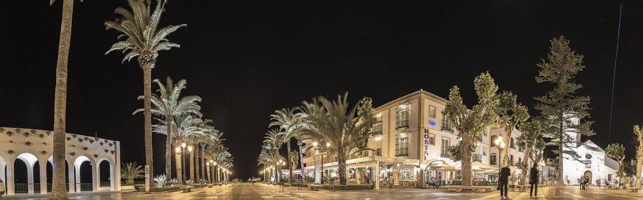 Casa de huéspuedes para 2 personas, con terraza en Nerja