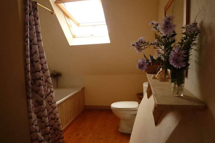 Gîte pour 2 personnes, avec jardin et balcon à Ploëzal - 4