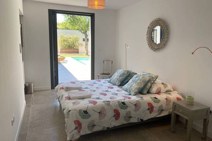Corse Sud , Villa 14 p, piscine, plage à 300m in Sainte-Lucie de Porto-Vecchio, Zonza