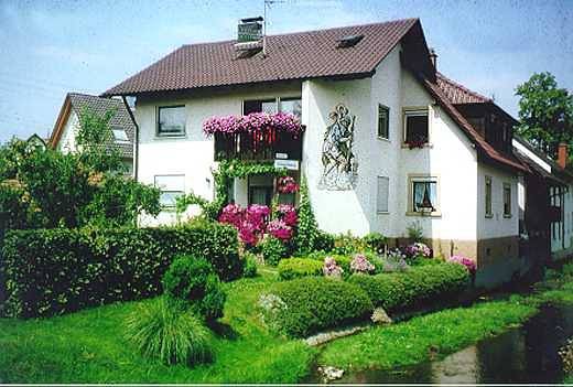 Ganze Ferienwohnung, Gästehaus Meier - Ferienwohnung im Haupthaus 42qm, 1 Schlafzimmer für 2-3 Personen in Durbach, Mittlerer Schwarzwald