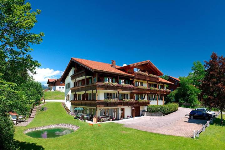 BnB für 4 Personen, mit Balkon und Garten sowie Sauna in Bolsterlang