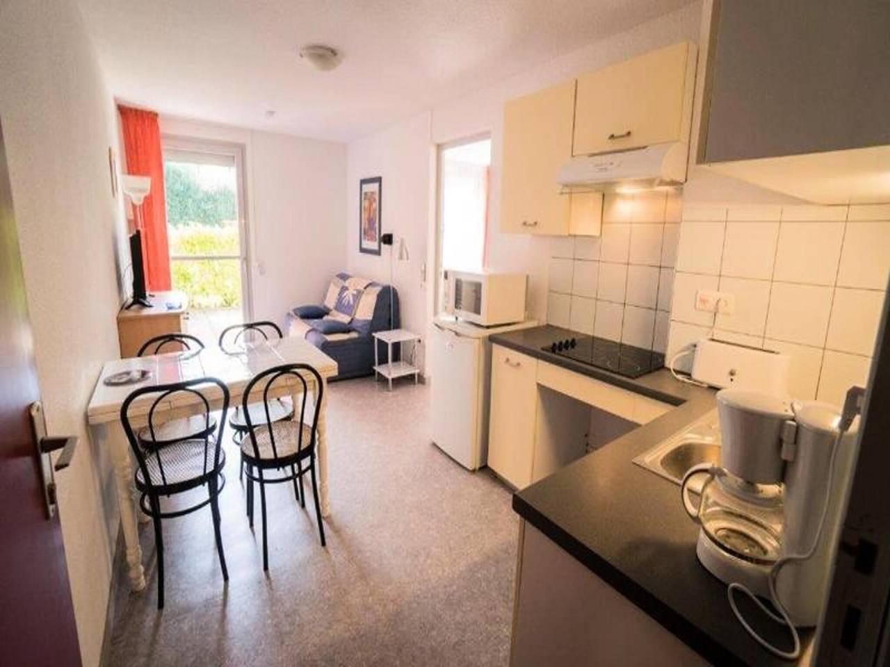 Appartement entier, 2 Pi√®ces 3/4 Personnes Etage in Salies-de-Béarn, Béarn