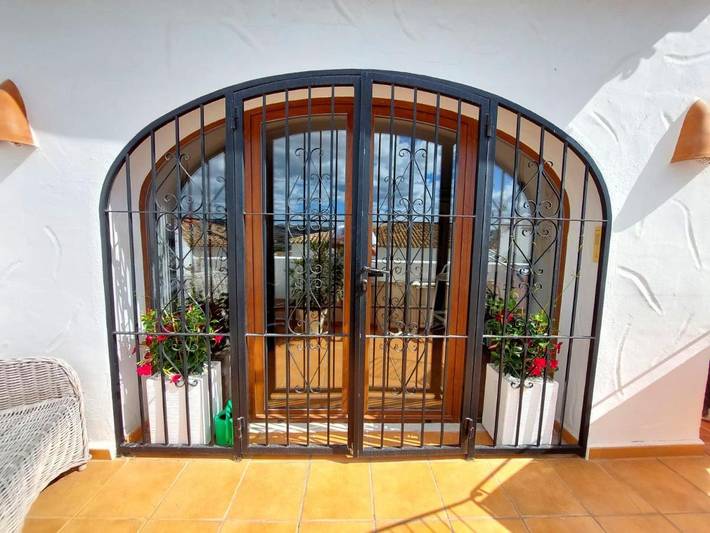 Ferienwohnung für 2 Personen, mit Terrasse und Pool sowie Ausblick, mit Haustier in Poble Nou de Benitatxell - 3