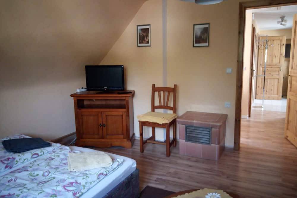 Ganze Wohnung, Fewo „Valeria“ im 1. Og im Lindeneck in Briesensee, Neu Zauche