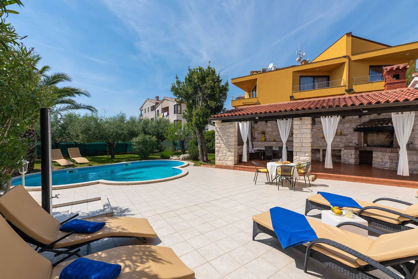 Villa Beauty with Private Pool in Premantura, Südküste Istrien