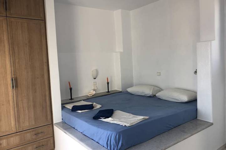 Location de vacances pour 6 personnes, avec jardin ainsi que jacuzzi et balcon dans Agia Anna - 2