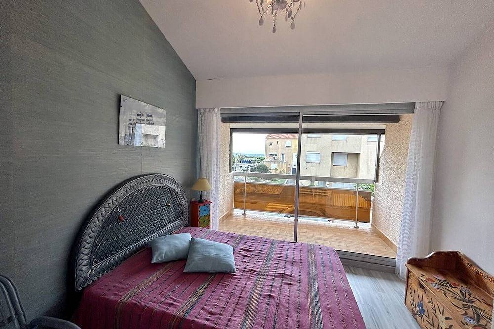 Entire apartment, Nice 3 room duplex with terrace and private parking 5Popl10 in Le Barcarès, Côte d'Améthyste