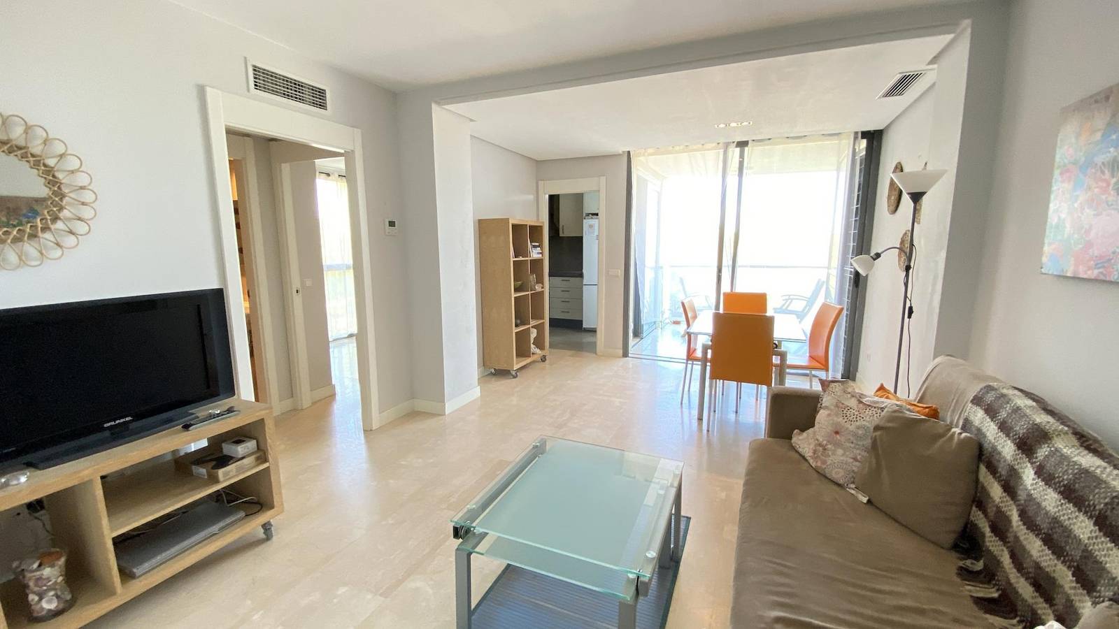 Apartamento de férias inteiro, Apartamento de dos dormitorios en urbanización con pista padel. in El Verger, Costa Blanca