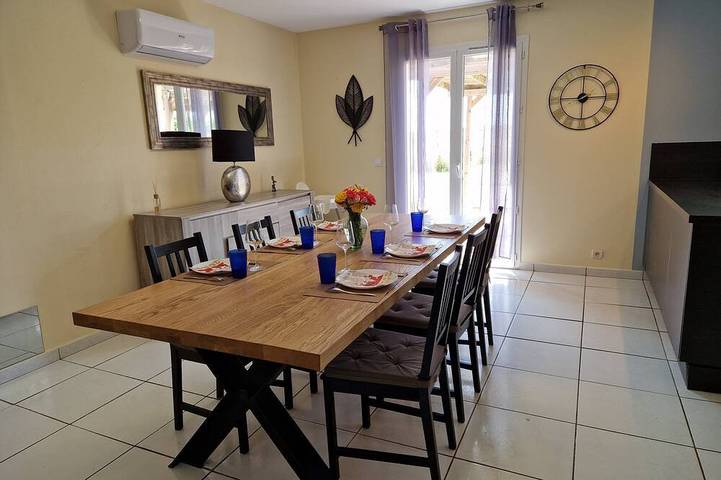 Location de vacances pour 8 personnes, avec jardin à Podensac