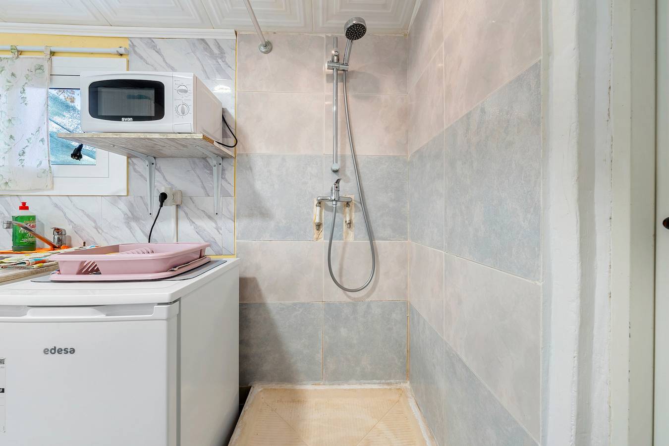 Apartamento entero, Apartamento 'Kandy 2' con balcón, Wi-Fi y aire acondicionado in Calafell, Costa Dorada