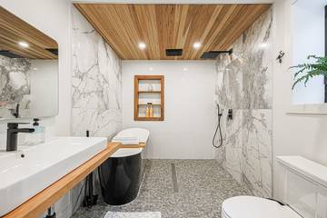 Gîte pour 4 personnes, avec balcon ainsi que jardin et vue sur le lac à Toronto