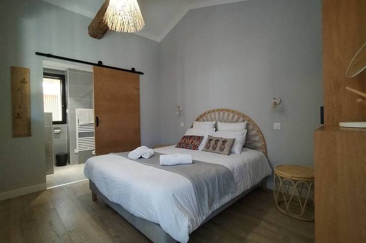 Gite 2 personnes avec Spa Et piscine in Les Moutiers-en-Retz, Côte de Jade
