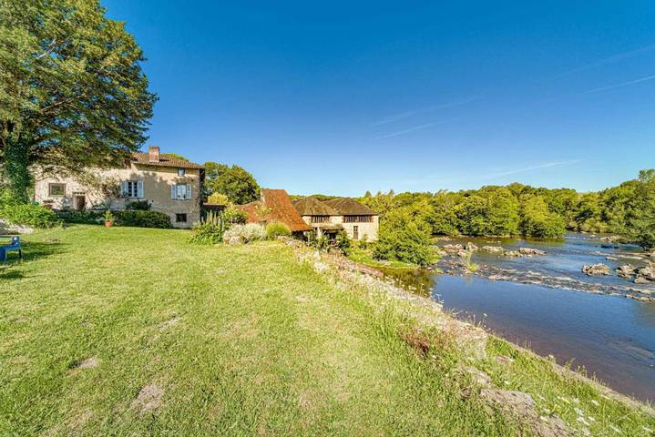 Gîte pour 5 personnes, avec jardin et piscine ainsi que sauna et vue à Saint-Priest-sous-Aixe - 4