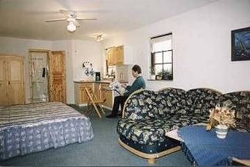 Bauernhof für 2 Personen, mit Terrasse und Garten in Benz