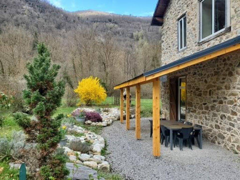 Gîte la Fargue de Cabre in Val-de-Sos, Parc naturel régional des Pyrénées ariégeoises