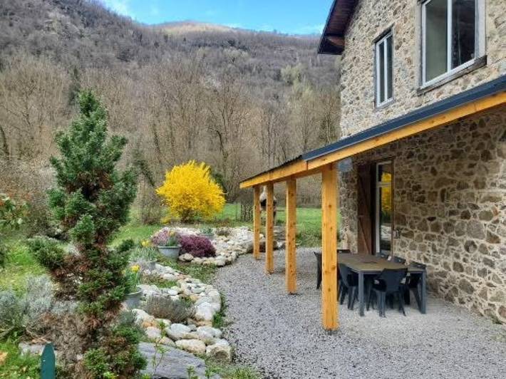 Gîte pour 8 personnes, avec jardin et terrasse dans Val-de-Sos - 2