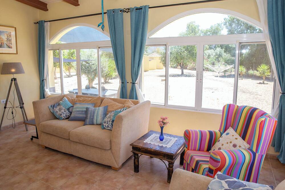 Villa mit privatem Tennisplatz und riesigen Gärten und Bergblick in Turre, Costa de Almería