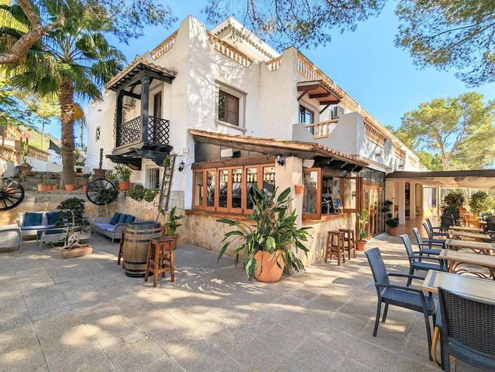Appartamento, con Balcone e Terrazza nonché Piscina e Panorama a Peguera