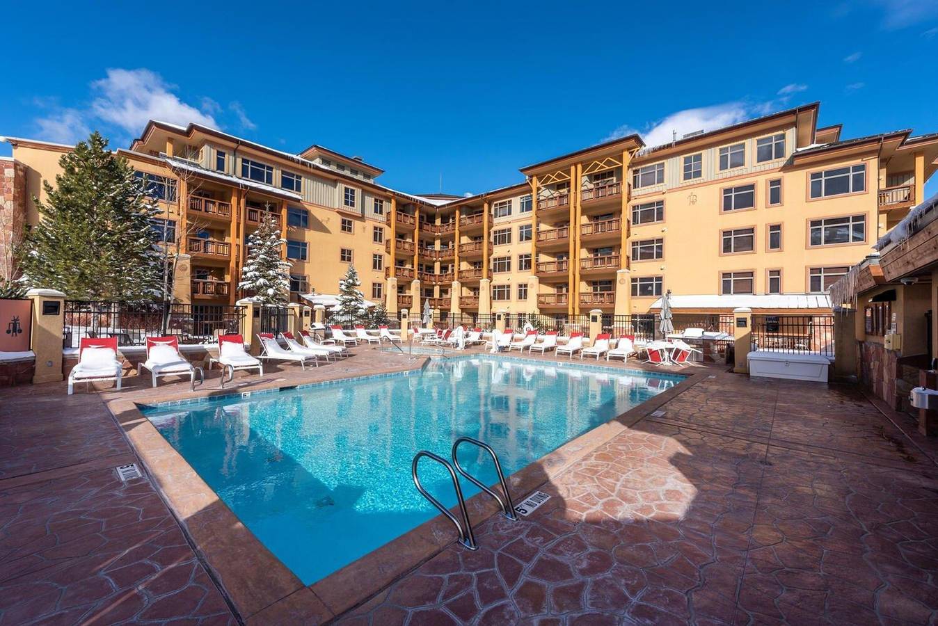 Entire apartment, Sundial C202B 1Br in Park City in Uinta Wasatch Cache National Forest