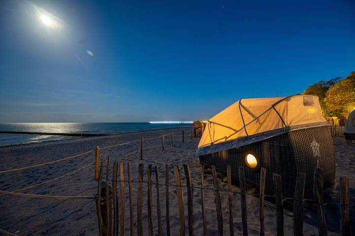 Camping für 2 Personen, mit Seeblick an der Ostsee