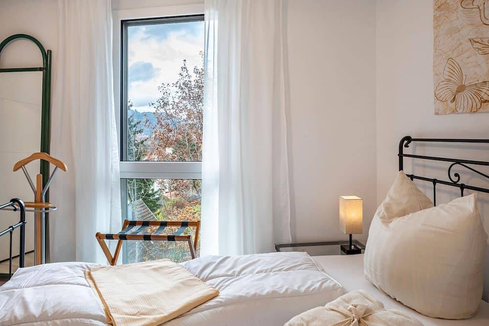 Ganze Wohnung, Ferienwohnung 'Felsenkeller 15' mit 29m² Terrasse und Loggia in Waldkirch, Südschwarzwald