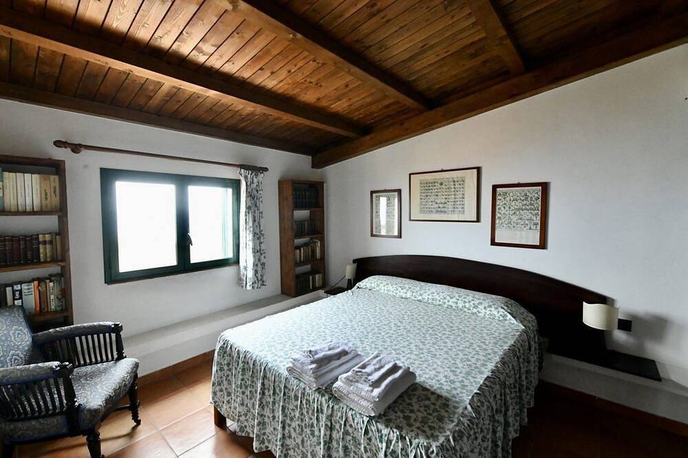 Casetta Lampedusa, with access to the beach in Capo Vaticano in Faro Capo Vaticano, Vibo Valentia Provinz