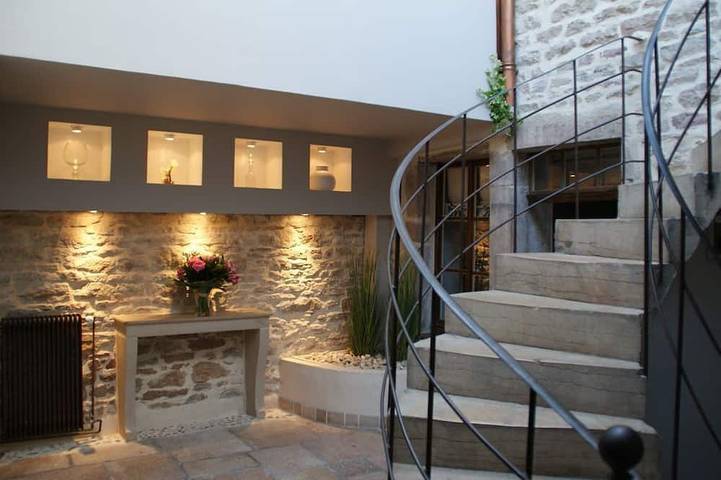Holiday rental for 10 people in Beaune