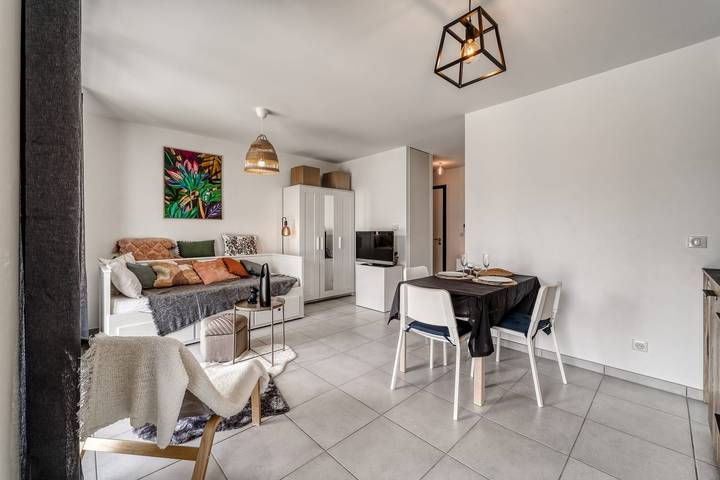 Entire apartment, Emergence - Beautiful studio for 2 people, balcony and garage in Annecy, Annecy (commune)