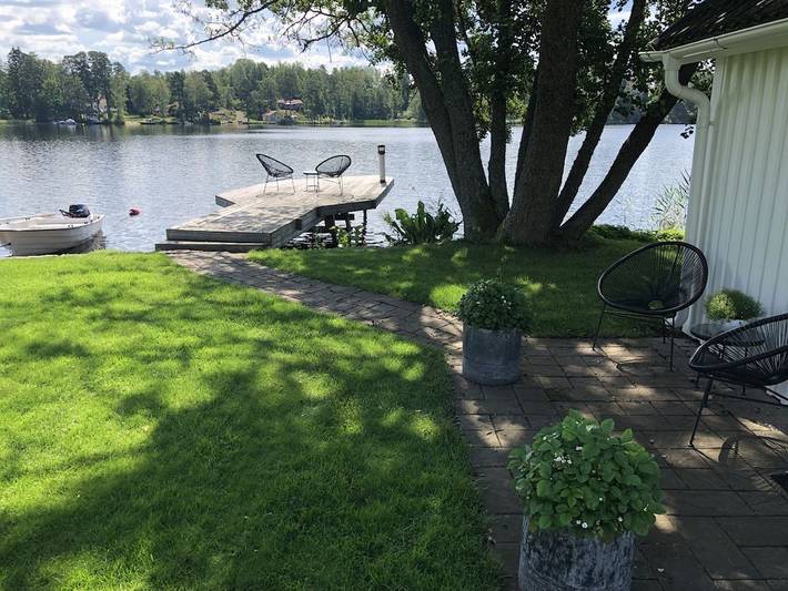 Ferienhaus 25 m vom See Nömmen in Stensjön, Jönköpings län