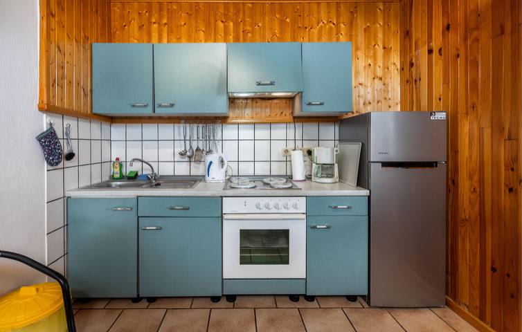 Ganze Ferienwohnung, Gemütliche Ferienwohnung mit Meerblick und Terrasse – 700 m vom Strand entfernt in Sveti Juraj, Naturpark Velebit