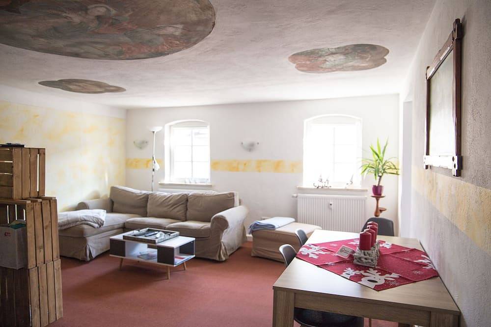 Ganze Wohnung, Außergewöhnlich übernachten in Schirgiswalde in Schirgiswalde, Schirgiswalde-Kirschau