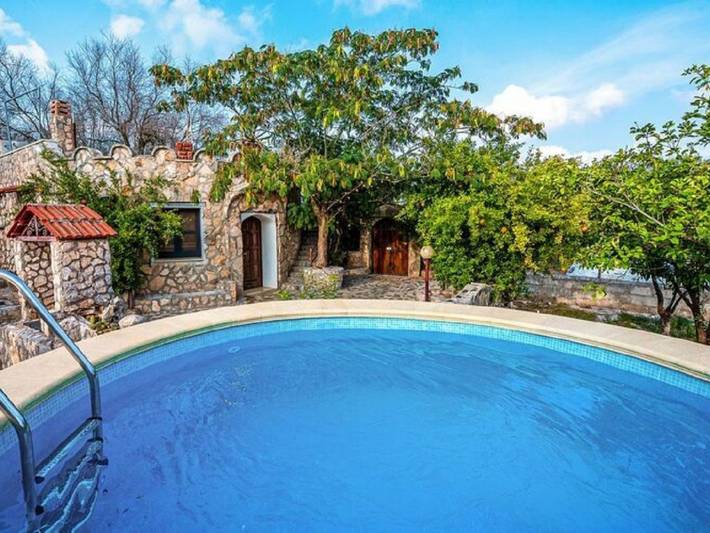 Ferienhaus für 5 Personen, mit Balkon und Garten sowie Pool in Casarano
