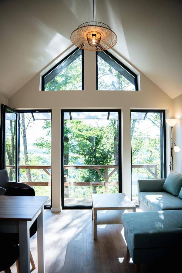 Location de vacances pour 4 personnes, avec vue ainsi que terrasse et sauna à Les Pradeaux
