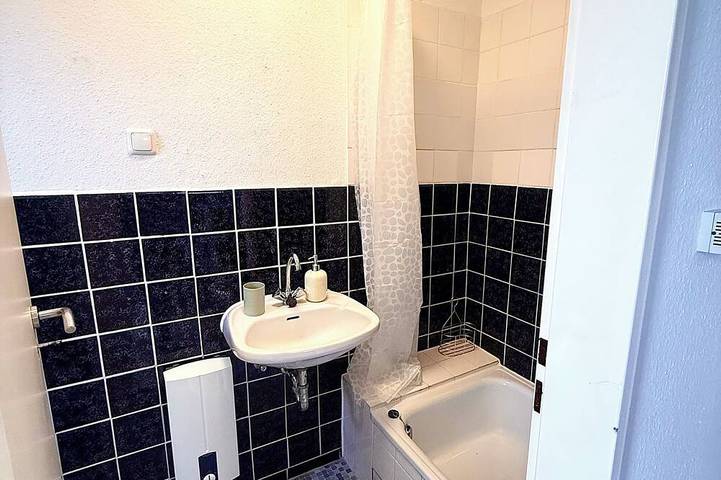 Ganze Wohnung, Komfortabel- und sorgenfreies Wohnen in Hofheim, Main-Taunus-Kreis