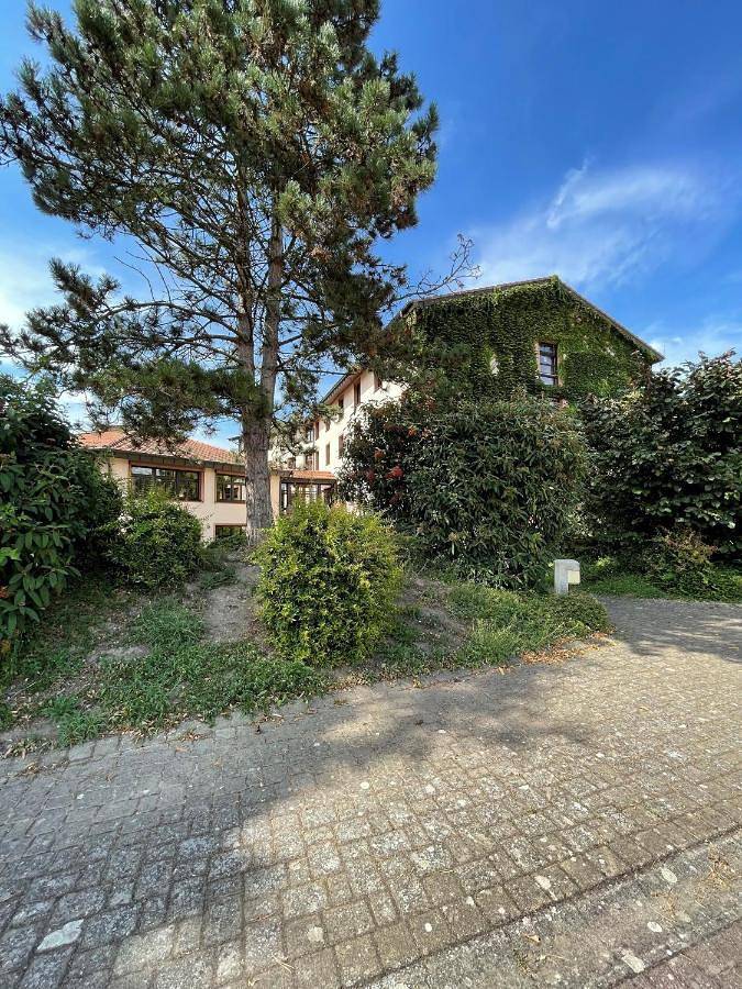 Hostel für 6 Personen, mit Terrasse und Garten sowie Ausblick in Breisach am Rhein - 2