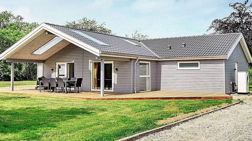 Ferienhaus für 11 Personen, mit Whirlpool und Terrasse in Slagelse