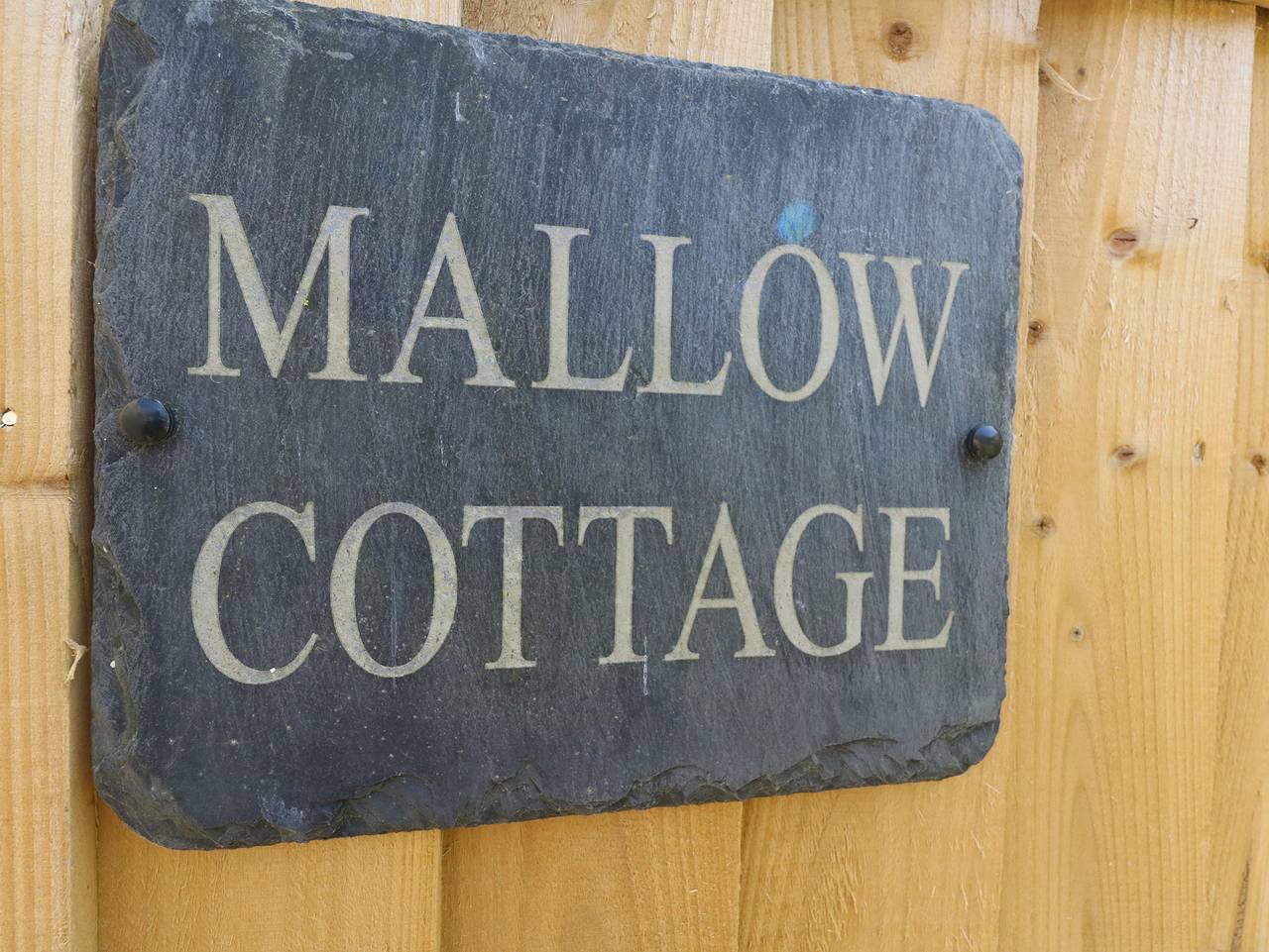 Mallow Cottage in Dorset