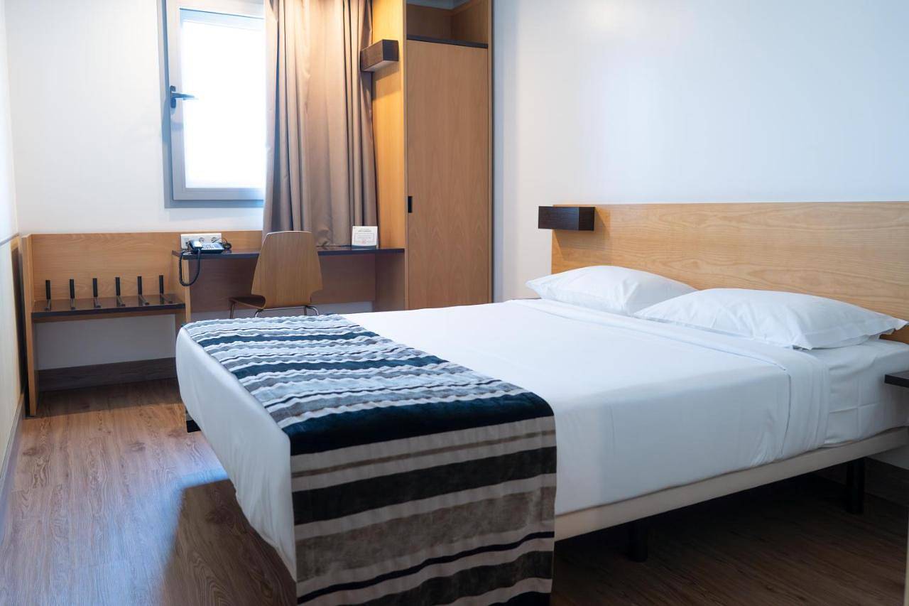 Double Room with Extra Bed in Moreira, Distrito do Porto