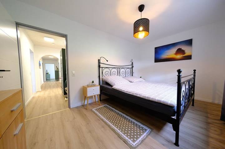 Ganze Wohnung, Gemütliche u. großzügige Ferienwohnung - 15 Min zum Europapark Rust in Teningen - Nimburg, Teningen