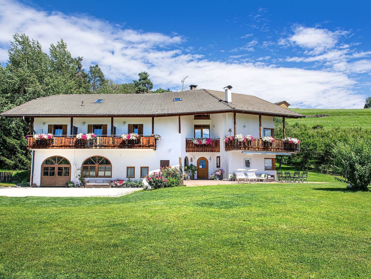 Ganze Ferienwohnung, Bonichhof - Ciel - Doppelzimmer mit Panoramabalkon in Tschöfas, Lajen