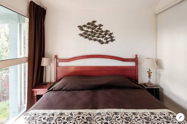 Villa mit Pool, Golf, Strand & Spa in privatem Anwesen in Lac de Lacanau, Lacanau