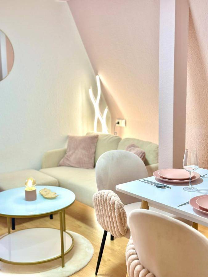 Ferienwohnung für 2 Personen, mit Seeblick und Ausblick in Bregenz