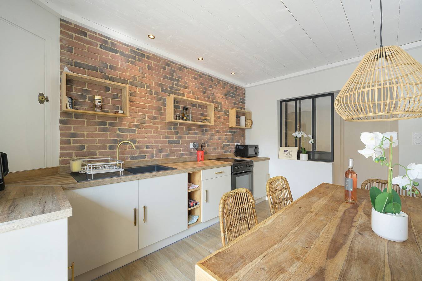 Les Ecuries – 3-Schlafzimmer-Gîte mit Tauchbecken nahe Narbonne & Canal du Midi in Saint-Nazaire-d'Aude, Narbonne und Umgebung