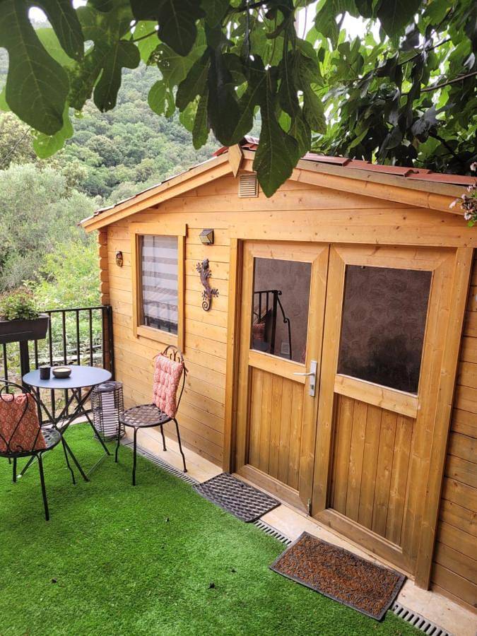 Appartement de vacances pour 3 personnes, avec Terrasse et Jardin ainsi que Piscine et Vue