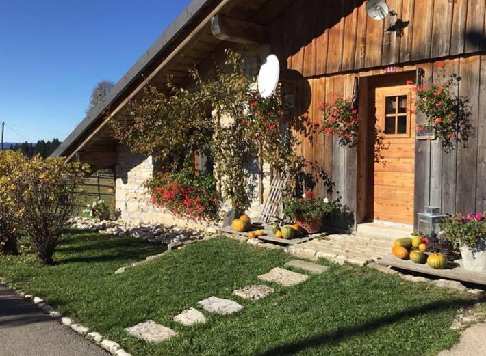 Gîte pour 4 personnes, avec jardin dans Le Barboux