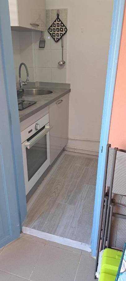 Gîte pour 2 personnes, avec vue ainsi que piscine et jardin dans Anse Caritan - 2